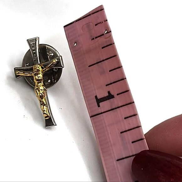 "5/$25" Vintage 2 Tone INRI Jesus Crusafix Tie Pin - Picture 5 of 7